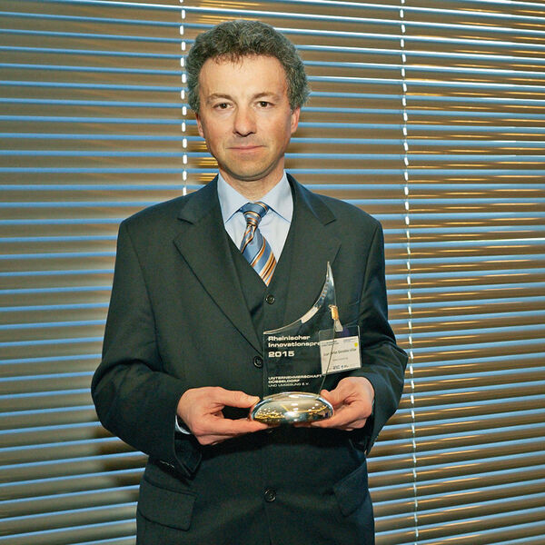 Für die Entwicklung seines Antriebssystems erhielt Juan Carlos González Villar den Rheinischen Innovationspreis 2015. (Bild: Kabel Consulting)