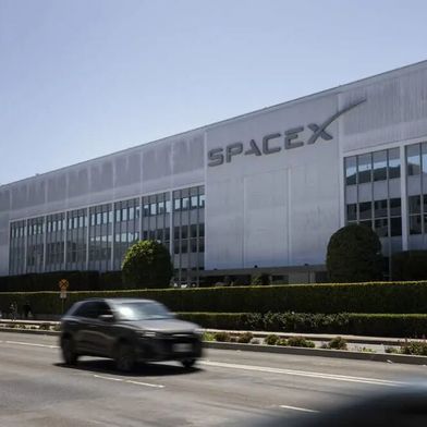 Elon Musk's space company SpaceX is launching a catch-up race against its two competitors in the development of generative AI tools. To achieve this, they have dug deep into their pockets and casually acquired Cursor. (Image: SpaceX)
