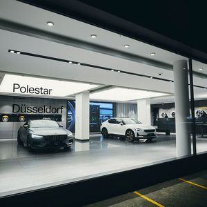 Bis zum Ende des ersten Quartals 2021 wird es deutschlandweit sieben Polestar-Spaces geben. (Bild:  Polestar)