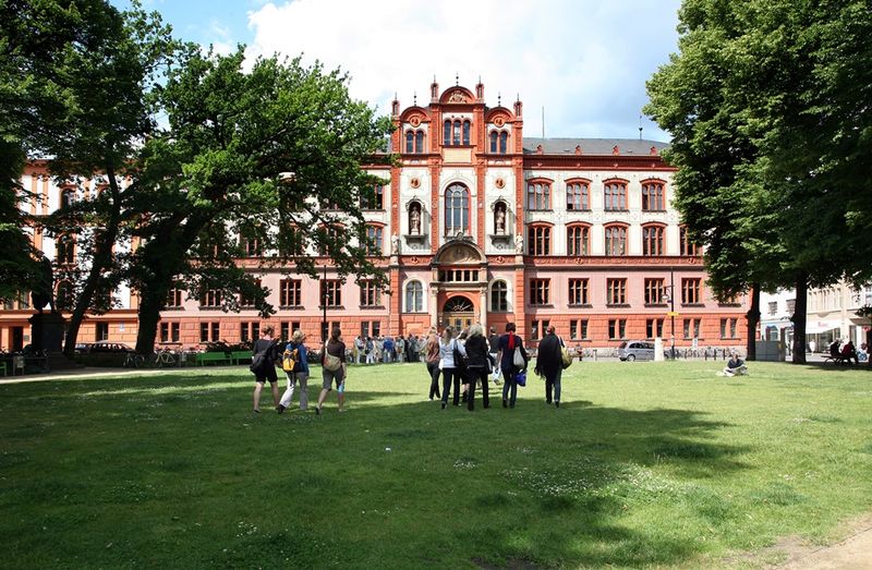 2018 – Platz 3: Uni Rostock  Note: 1,8  Die vierte 