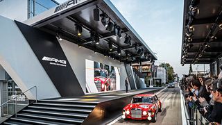 Mercedes-AMG nimmt die Power zurück und gibt bei den Stückzahlen Vollgas: Mit Einführung der AMG-Sportmodelle wird die Edelschmiede ihr jährliches Volumen mehr als verdoppeln. (Foto: Daimler)