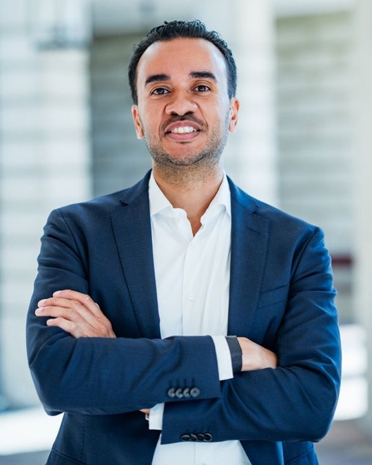 Jerome Evans ist Gründer und Geschäftsführer der firstcolo GmbH.(Bild:  Jan Burau Fotografie)