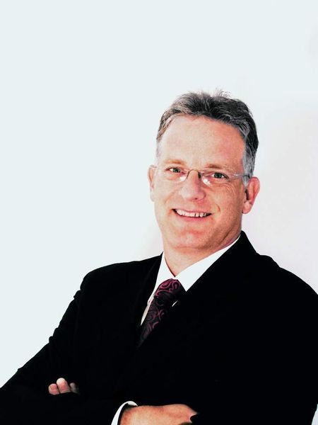 Ariel Lüdi, CEO der Hybris-Gruppe, 
profitiert vom Trend zu ausgeklügelten Vertriebskanalmixturen. (Archiv: Vogel Business Media)