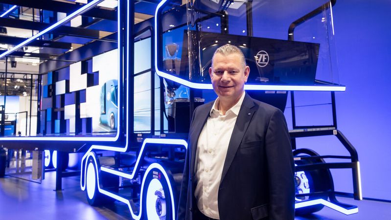Bis September 2025 war Peter Laier Vorstand bei ZF. Wenige Wochen nach seiner Entlassung meldet Hella, dass Laier CEO des Zulieferers aus Lippstadt werden wird.(Bild:  ZF)