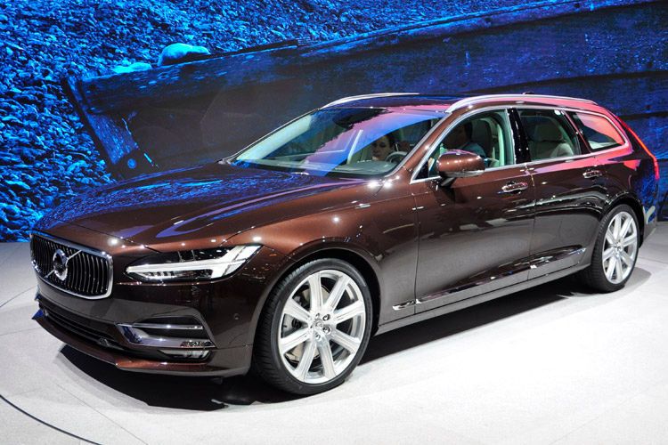Bei Volvo gibt es erstmals den großen Kombi V90 zu sehen, der auf der Limousine S90 basiert. (Wehner)