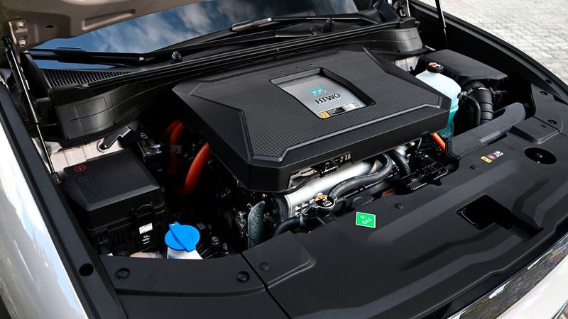 Die Systemleistung des Antriebs liegt bei 190 kW. Der Verbrauch bei etwa ein Kilogramm pro 100 km. (Bild: Hyundai)