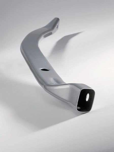 Durch Hydroformen lassen sich komplexe Bauteilgeometrien in einem einzigen Prozessschritt herstellen. (Bild: Schuler)