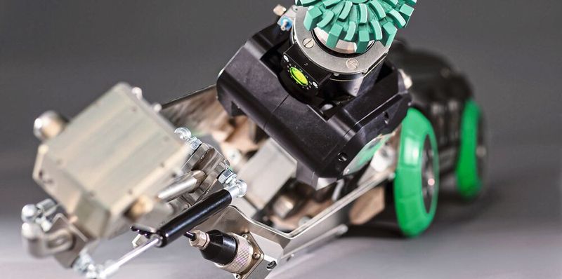 Viel Technik bei kleinem Volumen, individuell aufgebauter Kanalroboter leistet Großes.(Bild:  Pipetronics)