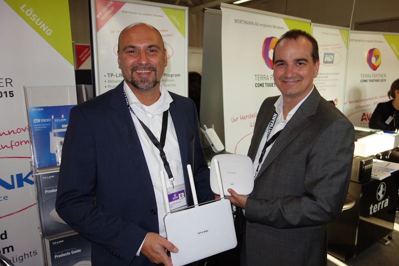 (l.) Marcus Knickmeier und Patrick Seuser, TP-Link, sind immer top verlinkt. (Bild: IT-BUSINESS)