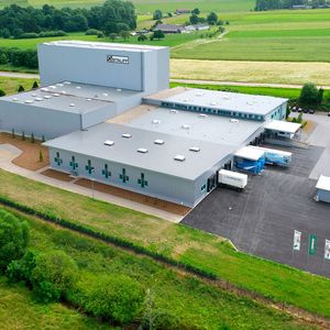 Das Stauff Logistikzentrum in Neuenrade-Küntrop wurde auf 55.880 Behälter- und 10.348 Palettenstellplätze erweitert.