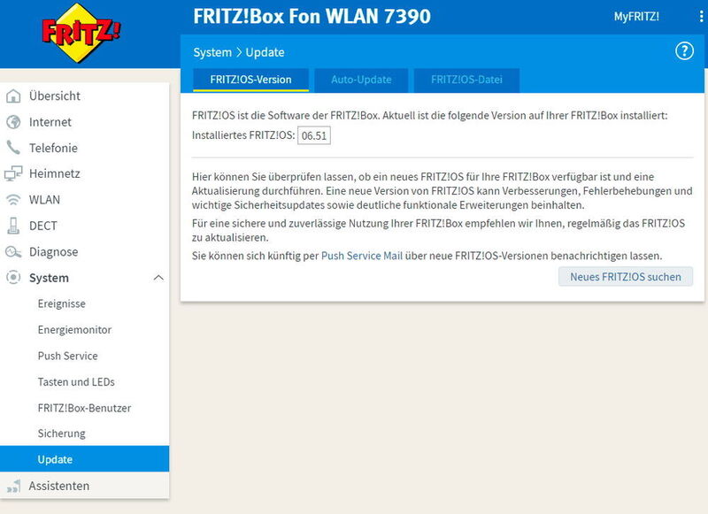 In jedem Fall sollte auf AVM Fritz!Boxen über System\Update sichergestellt sein, dass die neuste Version des Fritz!OS installiert ist. Hier lässt sich auch gleich nach einer neuen Version suchen und diese installieren, falls sie verfügbar ist. (Thomas Joos)