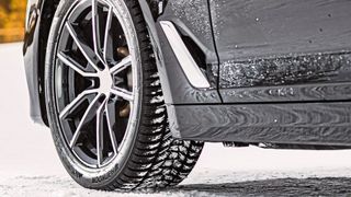 Der neue Winterreifen Hankook Winter I-Cept Evo 3 bekam im Reifentest der „Auto Bild“ auf Anhieb die Bestnote „vorbildlich“.  (Bild: Hankook)