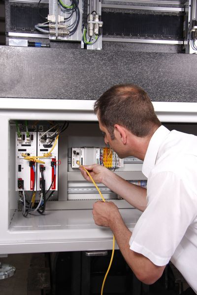 Das Eputronic-Steuerungspaket: Software, Schaltschrank, Service (Bild: Epucret)