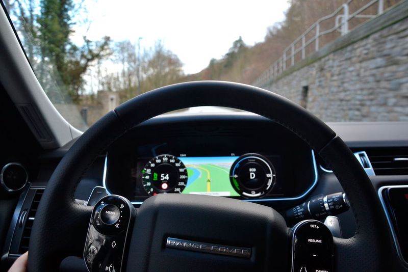 Auf unseren Testfahrten hat uns natürlich brennend interessiert, wie weit wir mit dem rein elektrischen Betrieb kommen. (Michel / »kfz-betrieb«)