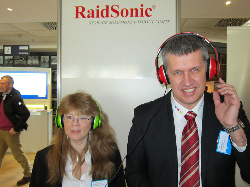 Verena Stumpe und Sönke Bade, RaidSonic, hörten den besten Beat. (IT-BUSINESS)