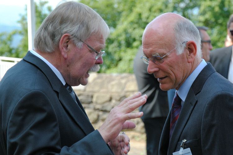 Altgediente: Georg Petersen (li.), ehemaliger Vorsitzender des ZDK-Ausschusses Berufsbildung, und Ex-ZDK-Hauptgeschäftsführer Rolf D. Binnenbrücker. (Foto: Zietz)