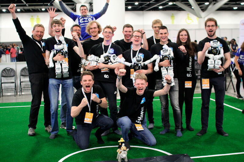Das B-Human-Team holte sich den Robo-Cup-Weltmeistertitel zum siebten Mal. Die Freude war riesig. (Tim Laue, University of Bremen)