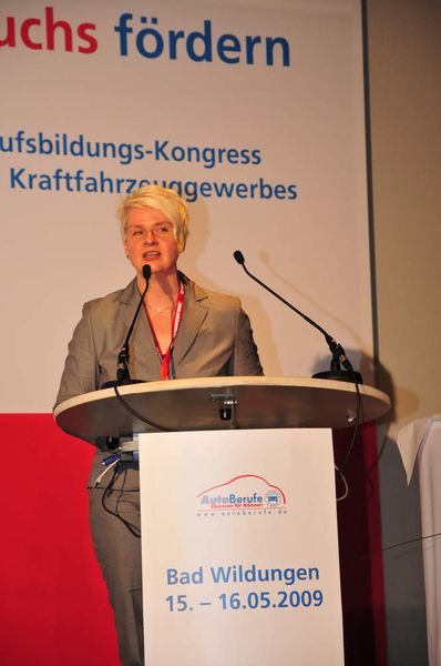 ZDK-Geschäftsführerin Birgit Behrens informierte über Gegenwart und Zukunft der Berufsbildung im Kfz-Gewerbe. (Archiv: Vogel Business Media)