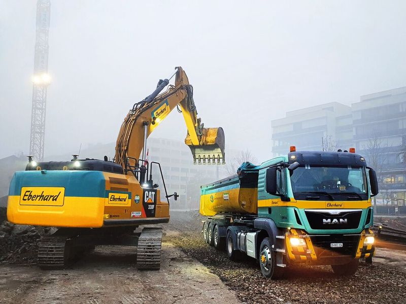 20 bis 40 Prozent weniger Treibstoff soll der LKW, der im Projekt Paris Hybrid derzeit auf teilelektrisch umgebaut wird, laut einer Matlab-Simulation nachher benötigen.  (Bild: Paris Hybrid/Eberhard)