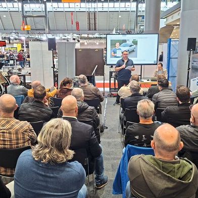 Zum 7. Mal veranstaltete der LV Baden-Württemberg mit der Kfz-Innung Region Stuttgart die Fachtagung „Old- und Youngtimer“ im Rahmen der Retro Classics Stuttgart. (Bild: Dominsky – VCG)