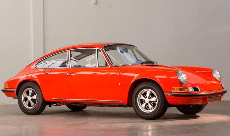Auch er blieb lediglich ein Prototyp: der 911 Typ 915 von 1970. Als Basis diente ein Porsche 911 S, dessen Radstand man um stattliche 35 Zentimeter verlängert hatte. (Achim Hartmann)