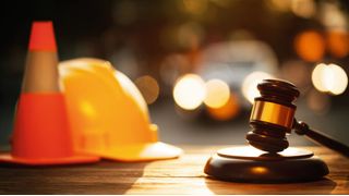 Das neue Tariftreuegesetz verpflichtet Unternehmen bei Bundesaufträgen ab 50.000 Euro zur Einhaltung tariflicher Arbeitsbedingungen. (Bild: © Bonsales - stock.adobe.com)