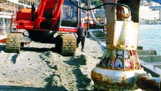 Hydraulische Tauchpumpe im Baueinsatz (Archiv: Vogel Business Media)