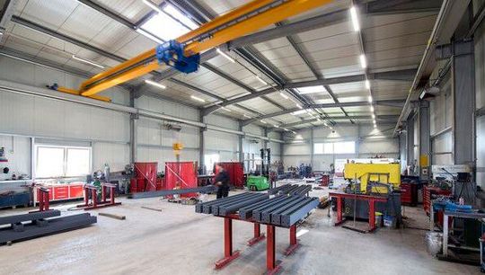 Sieht noch nicht sehr emsig aus! Die deutsche Industrieproduktion wächst auch nicht wirklich überall stark an. Die Zukunft schaut auch nicht so rosig aus. Warum, das zeigt dieser Bericht des Statistischen Bundesamtes.(Bild:  Blaschke)