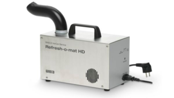 Den Waeco-Klimaanlagenreiniger Air-Con Refresh können Werkstätten mithilfe des Refresh-o-mat HD verarbeiten. (Bild:  Waeco)