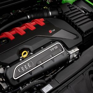 Der Fünfzylinder von Audi war eigentlich aus der Not geboren.(Bild:  Audi)