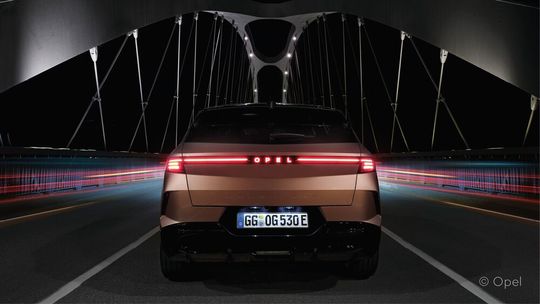 All eyes on the brand — the Grandland Electric SUV is the first series model from Opel to feature an illuminated brand lettering, which Hella Lighting produces from Plexiglas moulding compound.(Source:  Opel)
