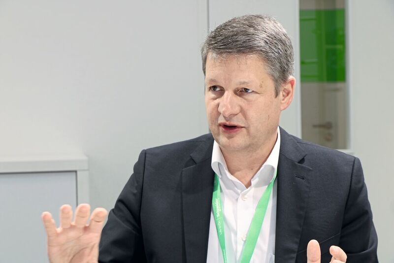 „Wir lernen Schritt für Schritt, welche neuen Chancen entstehen“, sagt Jürgen Siefert.  (Ralf Riba, Riba Business Talk)