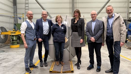 Die Unternehmerfamilien Vogel/Mathiasen und Cloppenburg/Vormann. Von links nach rechts: Mats Mathiasen, Lutz Vogel, Regine Mathiasen, Stina Vormann, Gerald Vogel und Gerd Cloppenburg. (Bild:)