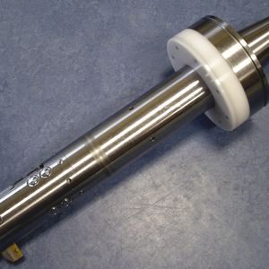 Kann nicht nur bohren, sondern auch seine Prozessdaten funken: Prototyp eines mechatronischen Zerspanungswerkzeugs, entwickelt von GFE.