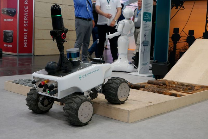 Überwachung und Inspektion im schwierigen Gelände: das soll der RB-Watcher von Robotnik können.  (Bild: Sandro Kipar/VCG)