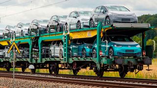 In Europa sind die Neuzulassungen zuletzt zwar gestiegen. Aber auf den schlechten Gesamtjahresverlauf hat das kaum einen positiven Effekt. (Bild: Volkswagen)