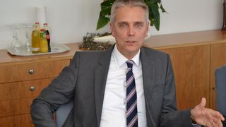 Stefan Glasmeyer, Geschäftsführer bei Lewa in Leonberg und dort zuständig für die Themen Vertrieb und Marketing, sieht unter anderem großes Wachstumspotenzial bei Skids und Chemical Injection Packages. Zudem fokussiert man auf der Achema 2015 unter anderem auf Prozesspumpen und die eigene Kompetenz als Systemintegrator im Bereich Verfahrenstechnik einschließlich pharmazeutischer Anwendungen. (Bild: Gerd Kielburger)