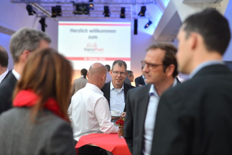 Impressionen des diesjährigen Digital Plant Kongress aus Würzburg. Fach- und Führungskräfte aus den Bereichen Prozessindustrie, Anlagenbau, Anlagenplanung und Anlagenkonstruktion diskutierten spannende Fragen rund um die Digitale Anlage. (Bild: Untch)