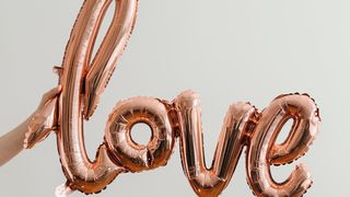 Verlieben Sie sich neu – und zwar in Ihr Unternehmen! Das ist einer von fünf Tipps, die Omid Rahimi Ihnen zur digitalen Lead-Generierung gibt. (Bild: gemeinfrei)