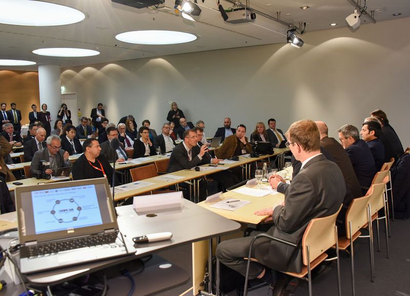 Ab 2017, so heißt es vage, wird der Standard für Anwender verfügbar sein. (TTTech)