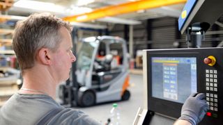 Bei Displays werden Probleme oft durch vermeintlich einfache Technik verursacht.  (Bild: industrieblick - stock.adobe.com)