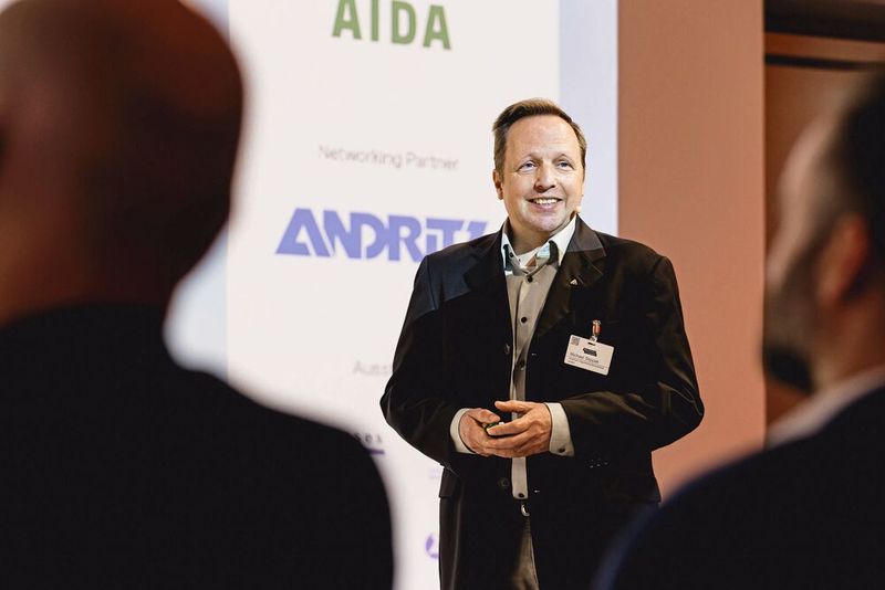 Impressionen der Fachtagung „Mehr Effizienz im Presswerk“ 2025 in Würzburg. (Bild: Stefan Bausewein)