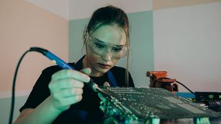 Unabhängig von der konkreten Branche werden Intelligente Systeme zukünftig vielfältige Geschäftsmodelle prägen, wie eine aktuelle Studie zeigt. (gemeinfrei)