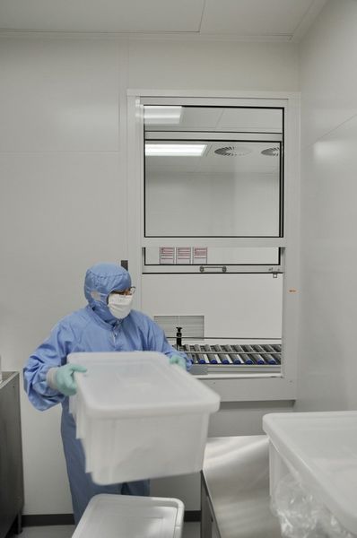 ... sowie je zwei Schleusen für den Materialeingang ... (Bild: Nerling Systemräume)