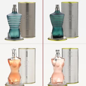 Plagiarius 2015  -  Auszeichnung Parfums „Jean Paul Gaultier Classique“ und „Jean Paul Gaultier Le Male“ Links Originale:	Beaute Prestige International GmbH, Düsseldorf (Deutschland) /  			Beaute Prestige International S.A., Paris (Frankreich) Rechts Fälschungen:	Vertrieb: Carry Forward Import and Export Co., Ltd., Shenzhen, VR China 			Bestimmungsland: Spanien Diese Fälschungen wurden im November 2014 gemeinsam mit diversen weiteren Parfum-Fälschungen renommierter Hersteller (insgesamt ca. 28.500 Stück) vom Hamburger Zoll beschlagnahmt und aus dem Verkehr gezogen. (Bild:  Aktion Plagiarius e.V.)