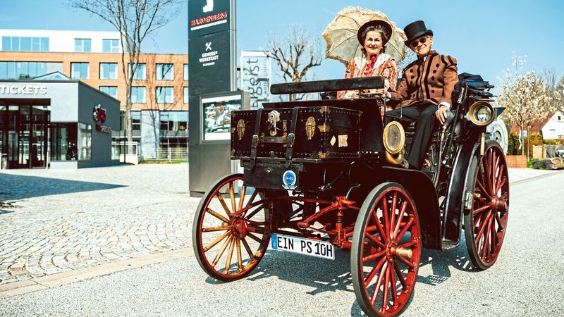Ihnen haben Oldtimerfans das Museum Stiftung PS.Speicher Einbeck zu verdanken: Gabriele und Karl-Heinz Rehkopf. Eröffnet wurde die stetig wachsende Ausstellung am 23. Juli 2014.(Bild:  PS.Speicher)