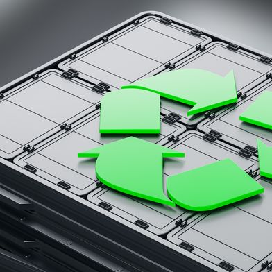 Der Bedarf an Recyclinganlangen für Lithium-Ionen-Batterien aus E-Autos steigt. (Symbolbild)   (Bild: ImageFlow - stock.adobe.com)