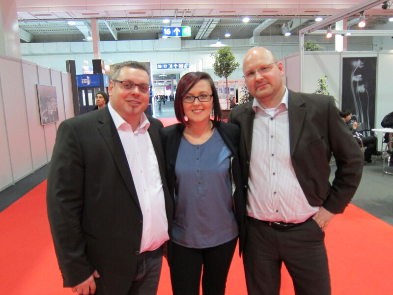(v. l.) Andreas Pokorny, Littlebit, mit Karin Bart und Horst Günther, ZOTAC (Bild: IT-BUSINESS)