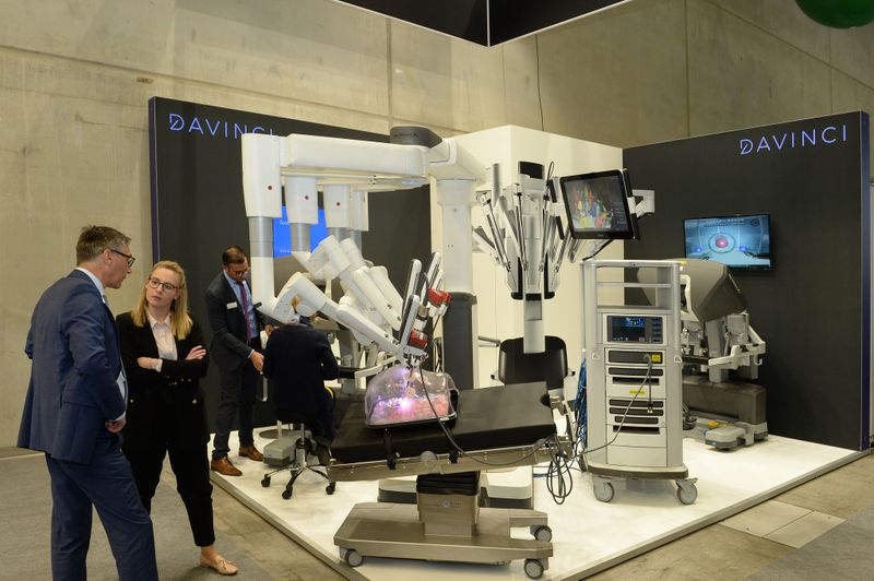 OP-Roboter zum Anfassen ... (WISO / Schmidt-Dominé)