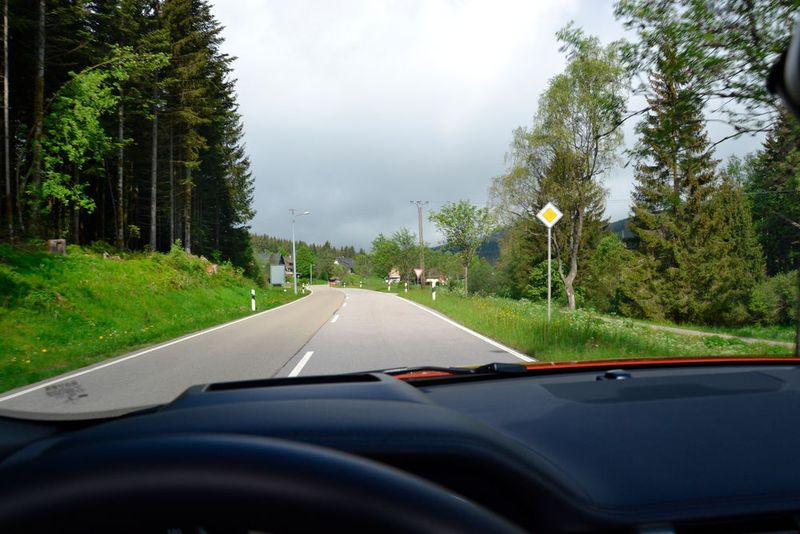 Apropos schließen: Bei diesem Himmel wird es wohl bald nötig sein. Zudem fällt … (Michel / »kfz-betrieb«)